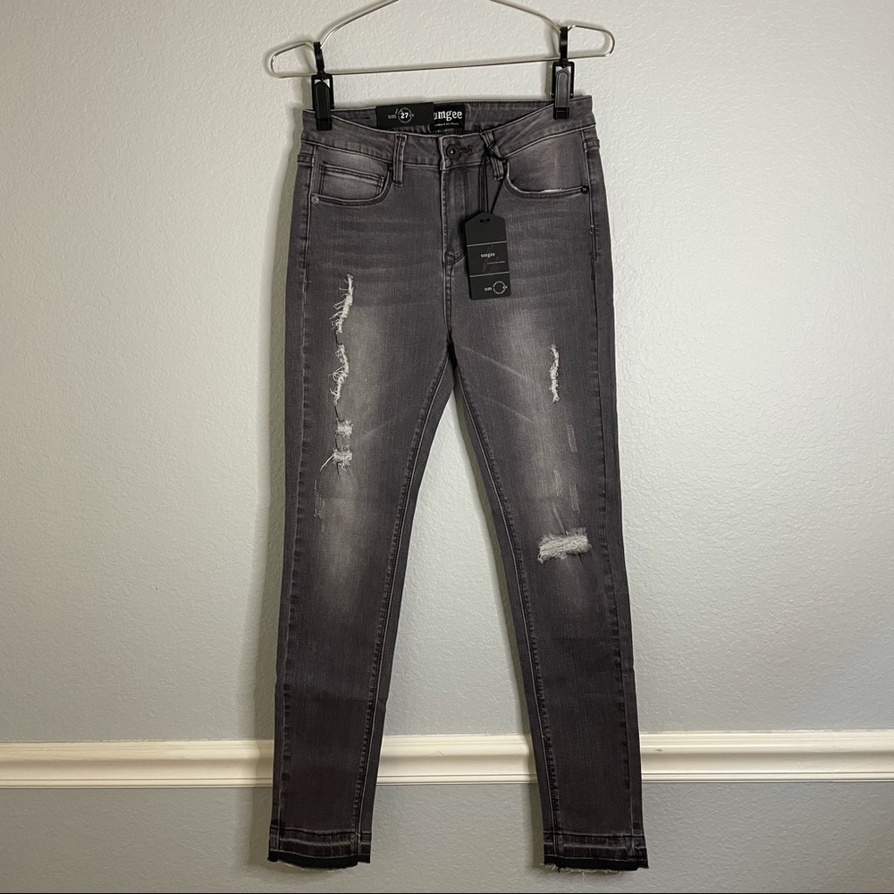 Umgee Skinny Jeans Sz 26 & 27